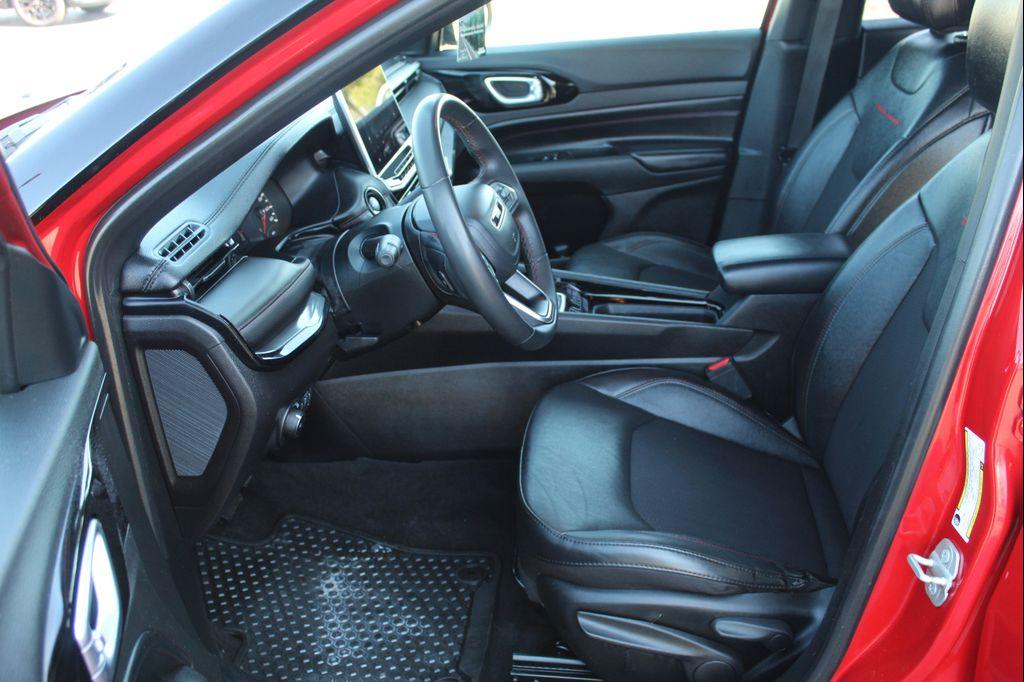 used 2023 Jeep Compass car, priced at $22,798