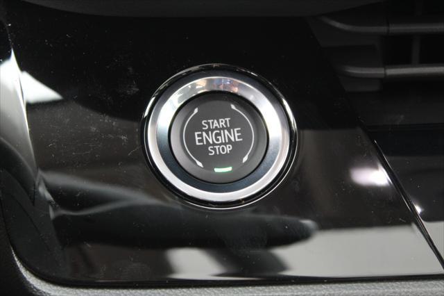new 2025 Buick Envision car, priced at $40,350