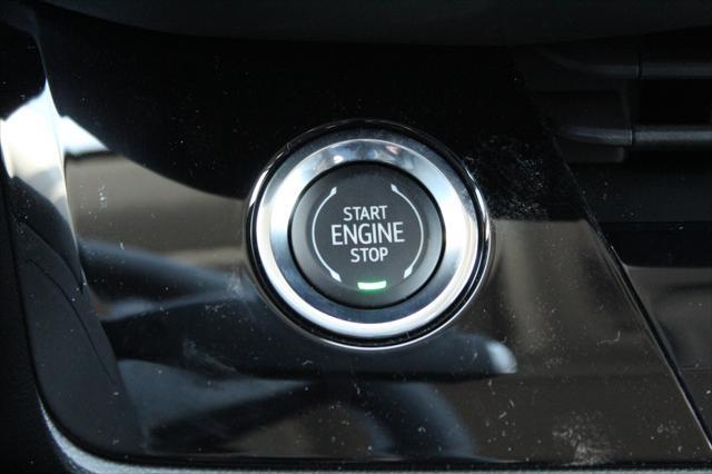 new 2025 Buick Envision car, priced at $44,026