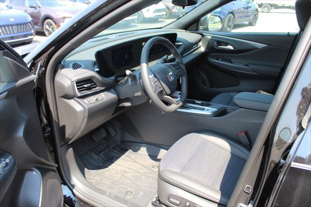 new 2025 Buick Envista car, priced at $25,160