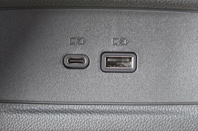 new 2025 Buick Envista car, priced at $25,160