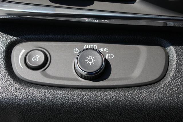 new 2025 Buick Envista car, priced at $25,160