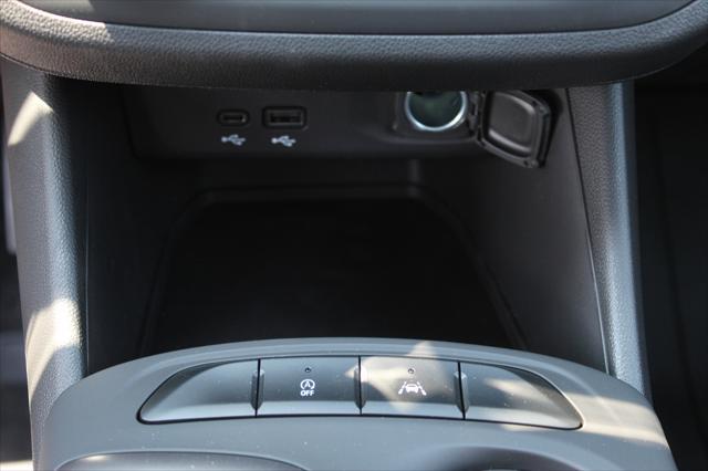 new 2025 Buick Envista car, priced at $25,160