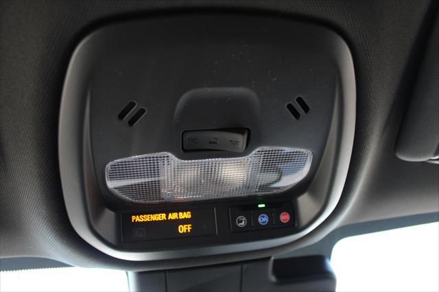 new 2025 Buick Envista car, priced at $25,160