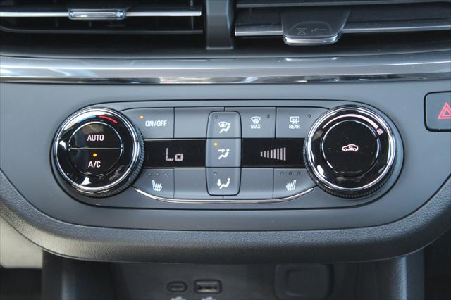 new 2025 Buick Envista car, priced at $25,160