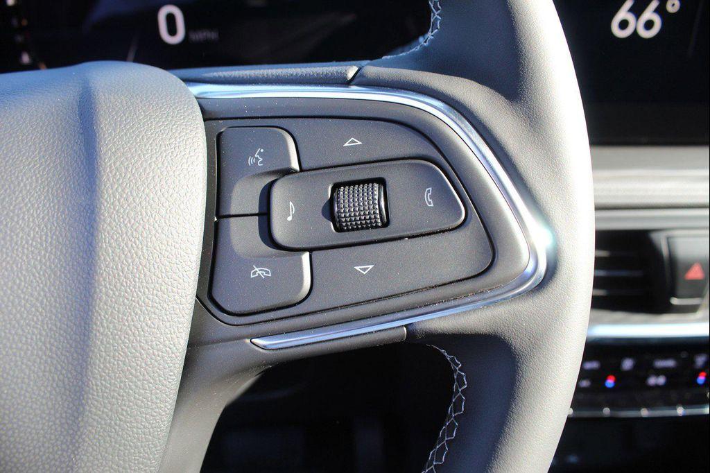 new 2025 Buick Encore GX car, priced at $33,334