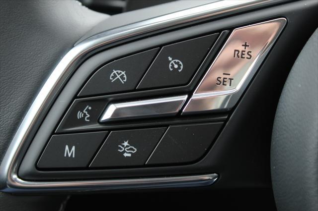 new 2025 Buick Envision car, priced at $39,044