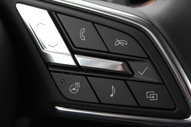 new 2025 Buick Envision car, priced at $39,044