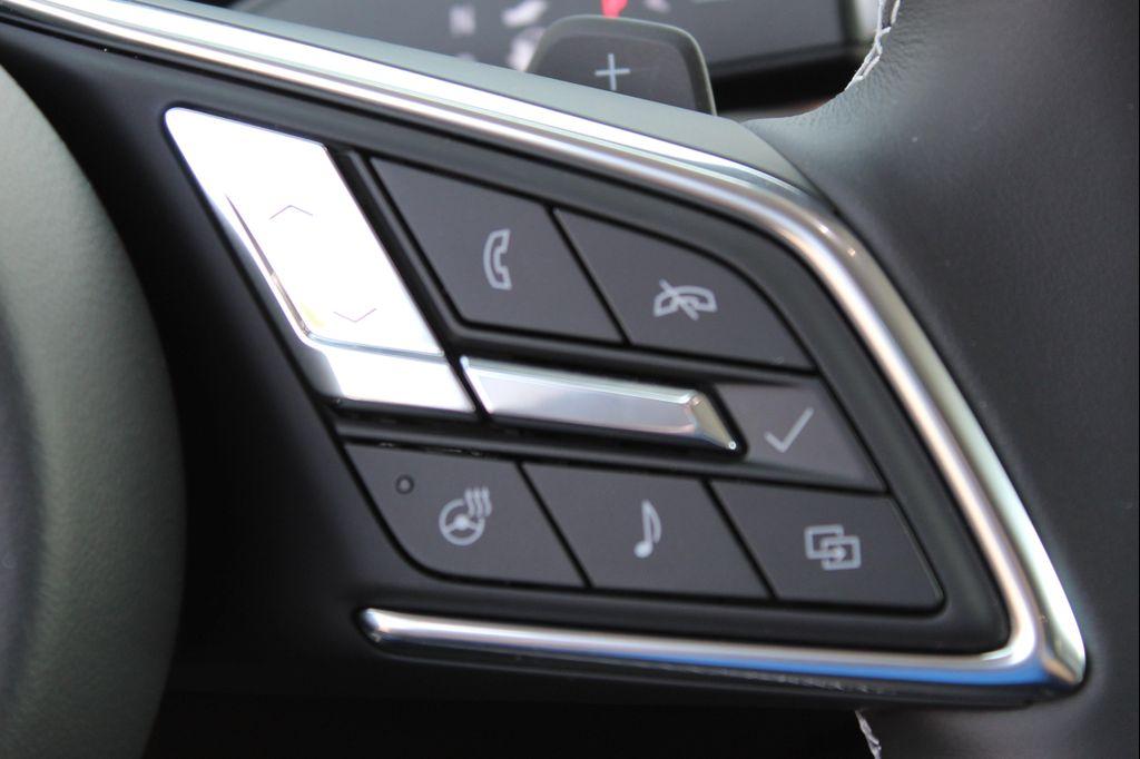 new 2025 Buick Envision car, priced at $39,044