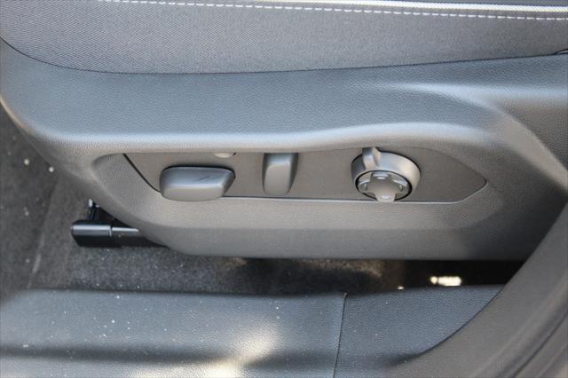 new 2025 Buick Envision car, priced at $44,026