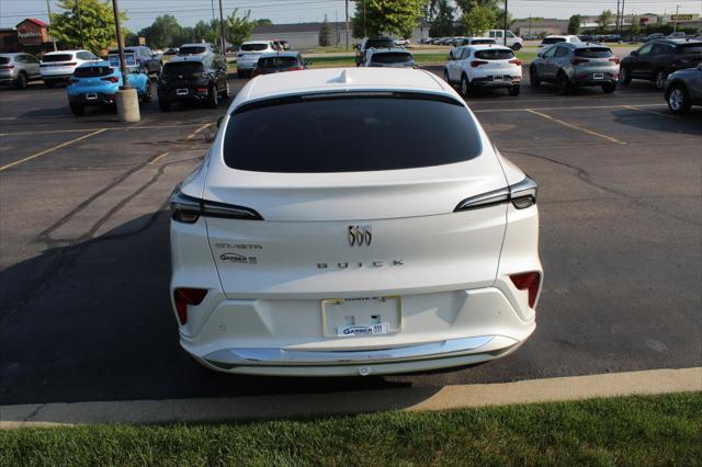 new 2025 Buick Envista car, priced at $30,013