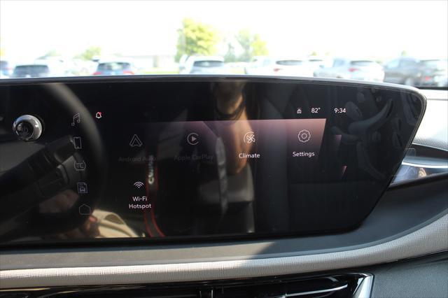 new 2025 Buick Envista car, priced at $29,263