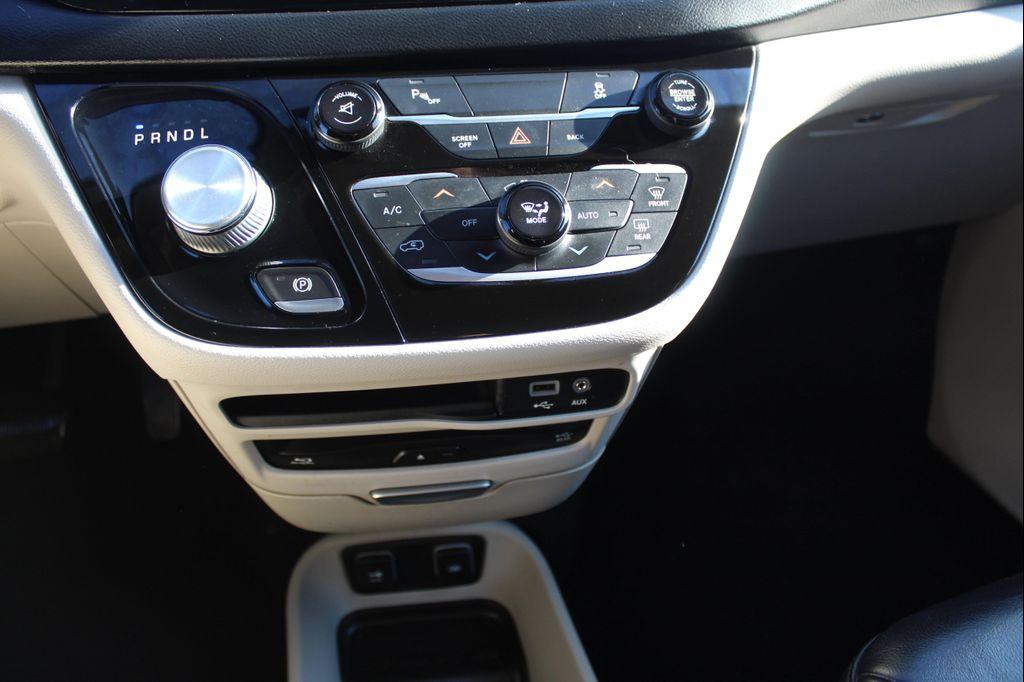 used 2017 Chrysler Pacifica car, priced at $12,906