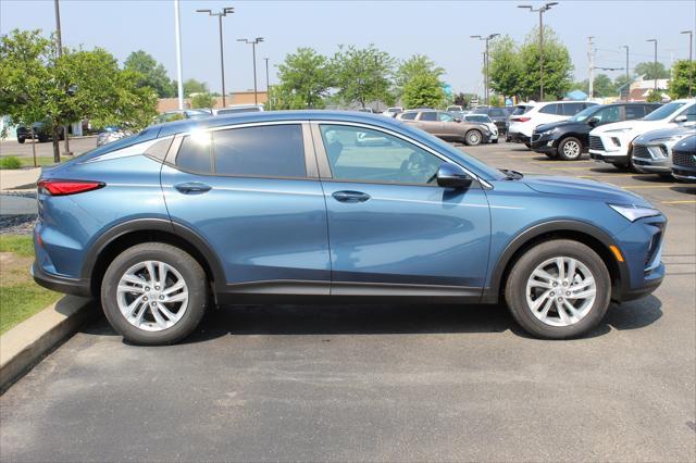 new 2025 Buick Envista car, priced at $25,260