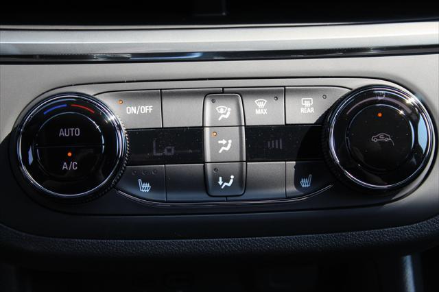 new 2025 Buick Envista car, priced at $25,260