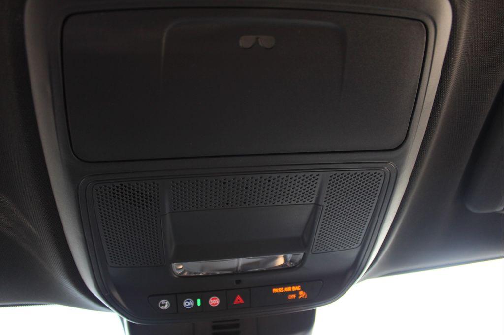 new 2025 Buick Enclave car, priced at $45,787