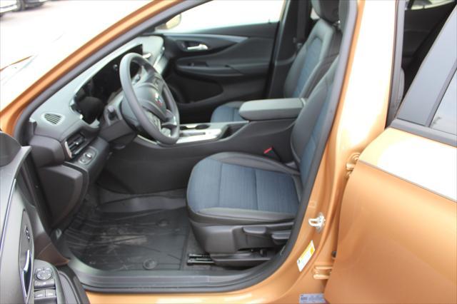 new 2025 Buick Envista car, priced at $23,998