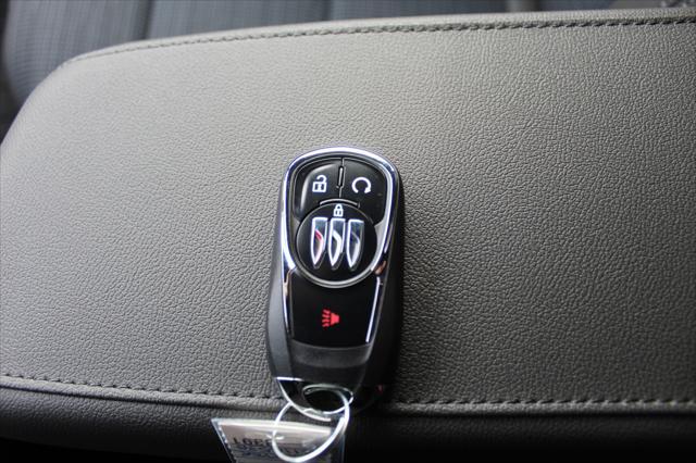 new 2025 Buick Envista car, priced at $23,998