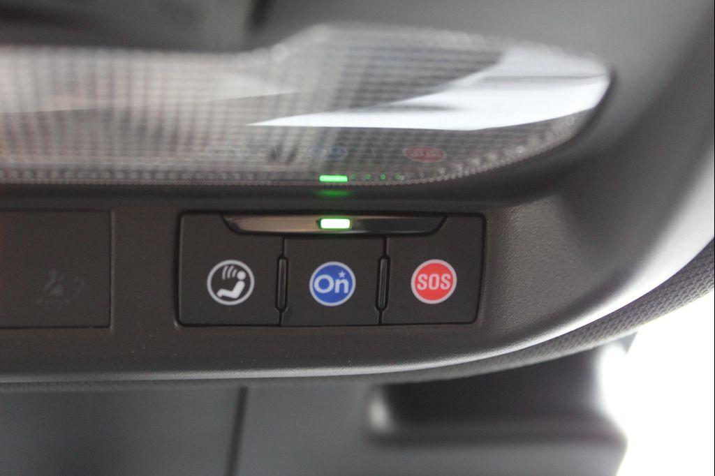 new 2025 Buick Envista car, priced at $23,998