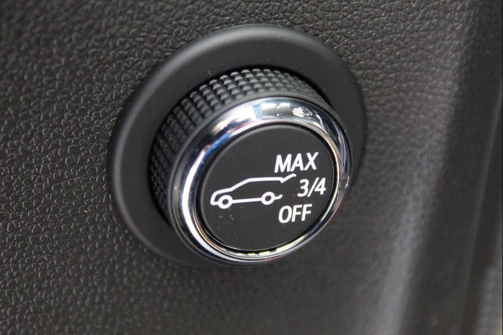 new 2025 Buick Envision car, priced at $39,044