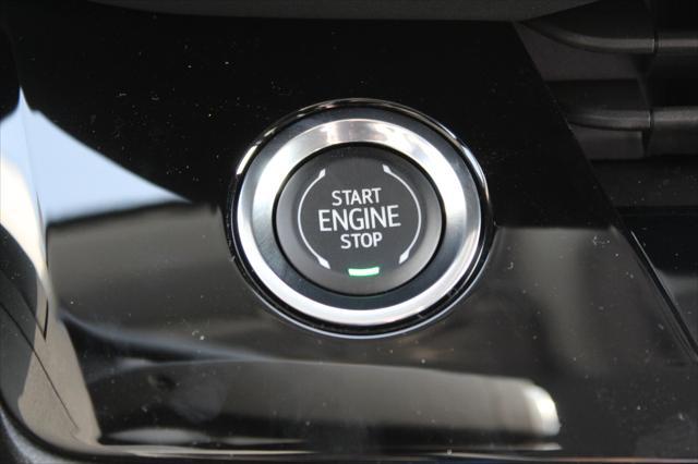new 2025 Buick Envision car, priced at $39,044