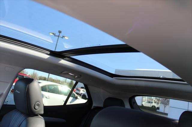 new 2025 Buick Envision car, priced at $44,026