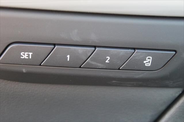 new 2025 Buick Envision car, priced at $44,026