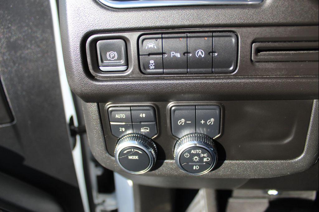 used 2024 GMC Yukon car, priced at $48,999