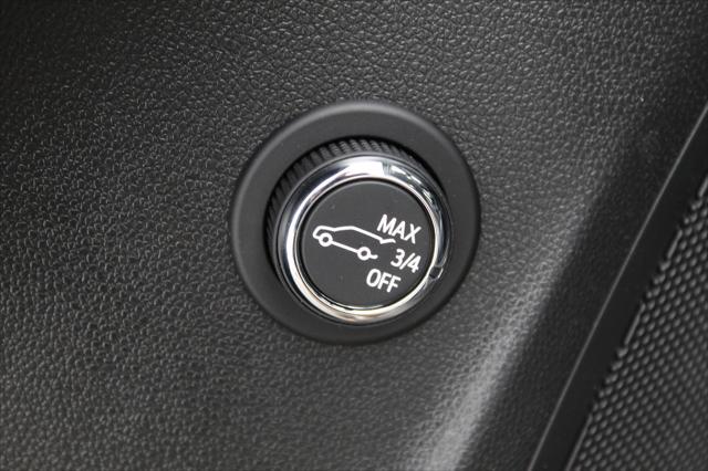 new 2025 Buick Envision car, priced at $39,044