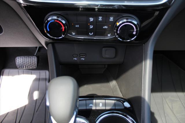 new 2025 Buick Encore GX car, priced at $30,081