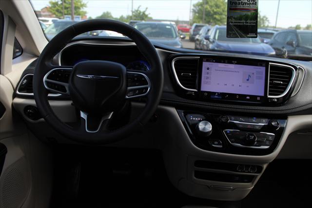 used 2022 Chrysler Pacifica car, priced at $26,524