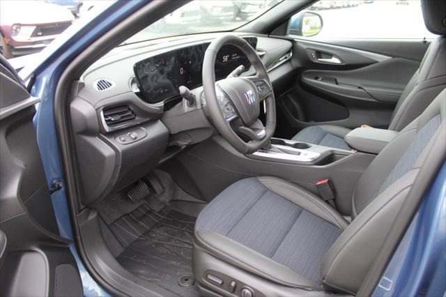 new 2025 Buick Envista car, priced at $25,780