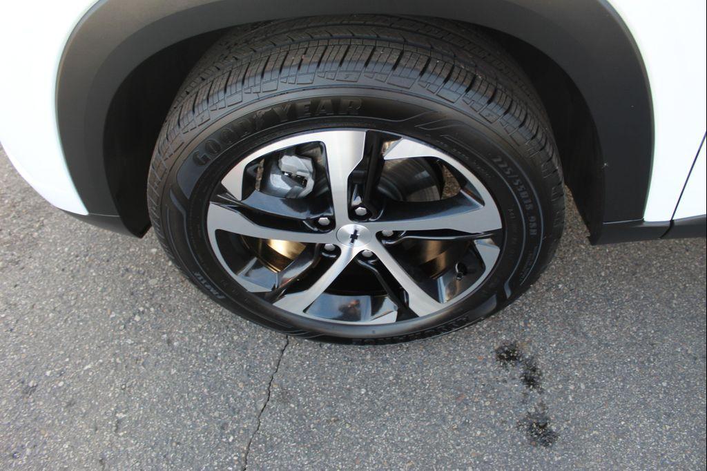 used 2024 Chevrolet Trax car, priced at $21,386