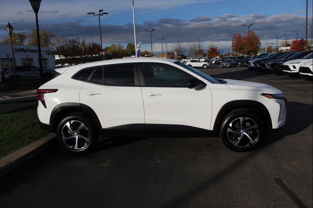 used 2024 Chevrolet Trax car, priced at $21,386