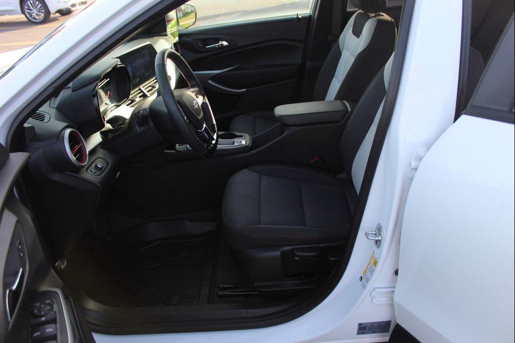 used 2024 Chevrolet Trax car, priced at $21,386