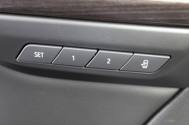 used 2023 Buick Envision car, priced at $38,900