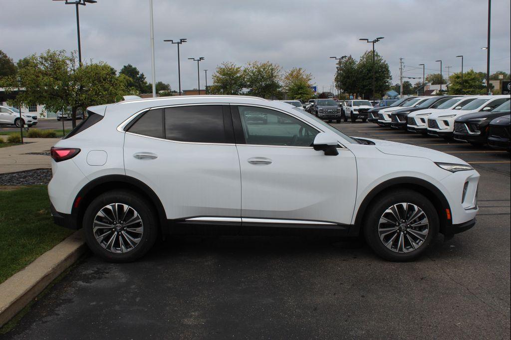 new 2025 Buick Envision car, priced at $40,458