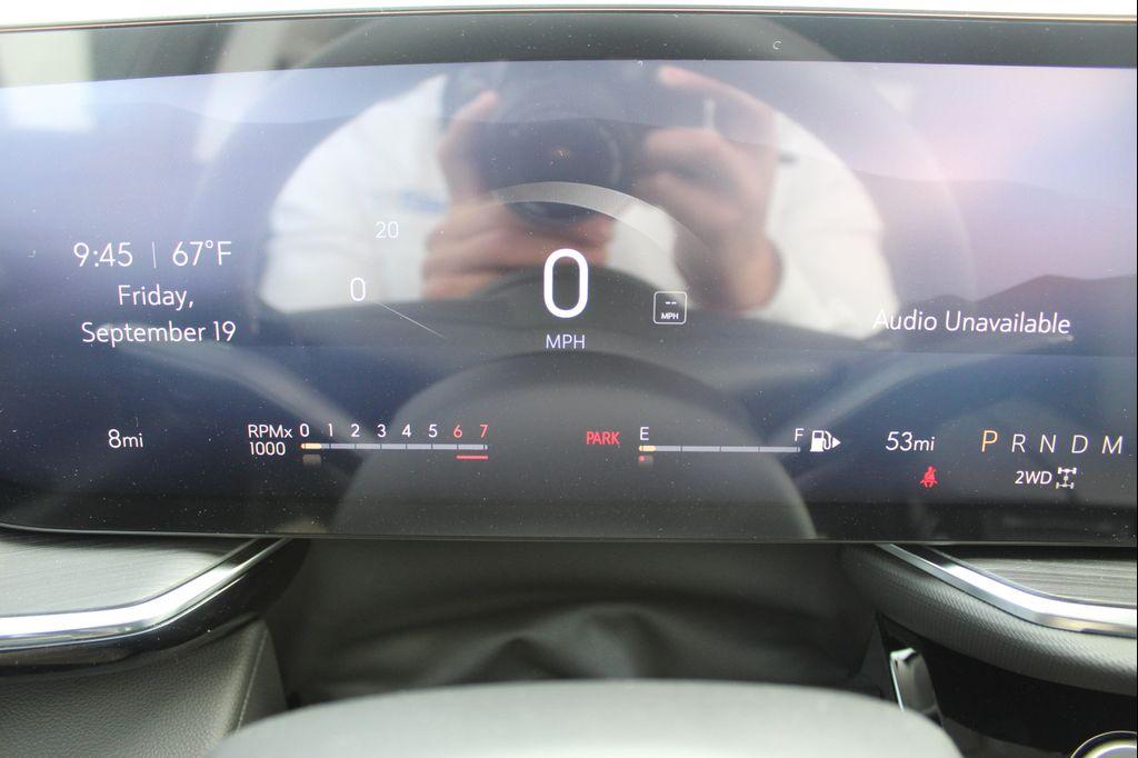 new 2025 Buick Envision car, priced at $40,458