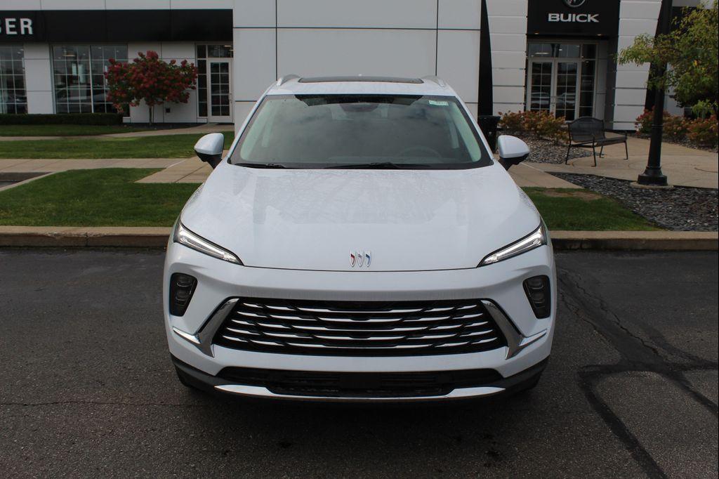 new 2025 Buick Envision car, priced at $40,458