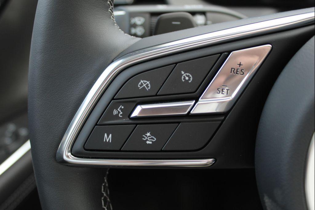 new 2025 Buick Envision car, priced at $40,458