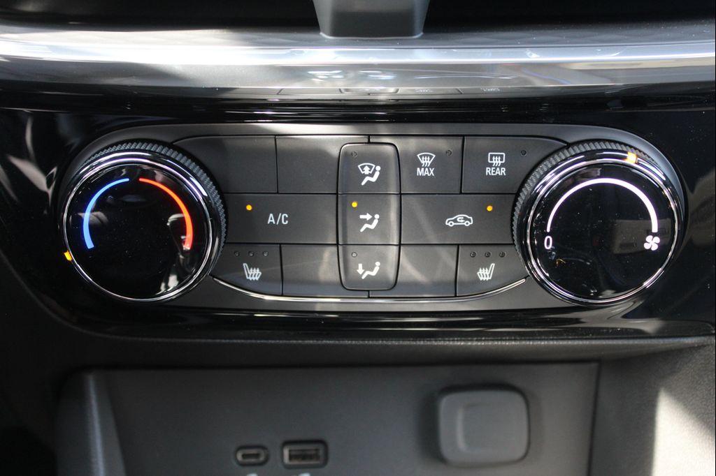 new 2026 Buick Encore GX car, priced at $30,039