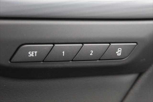 new 2025 Buick Envision car, priced at $44,026