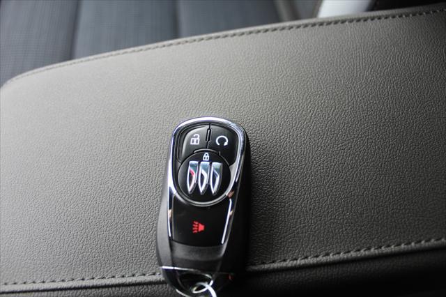 new 2025 Buick Envista car, priced at $24,637