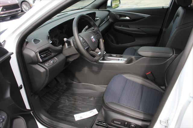 new 2025 Buick Envista car, priced at $25,247