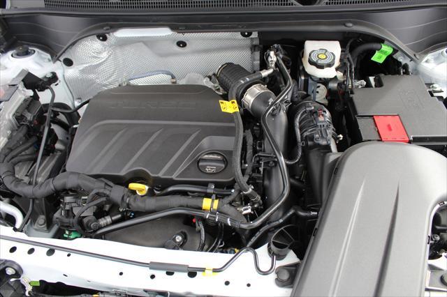 new 2025 Buick Envista car, priced at $25,247