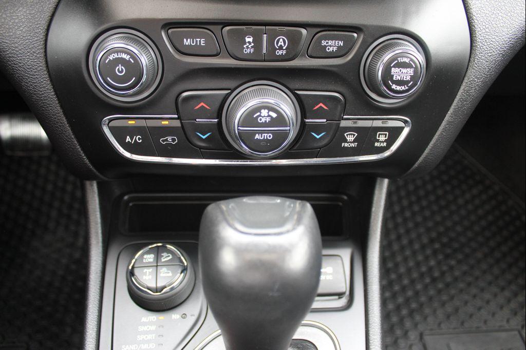 used 2019 Jeep Cherokee car, priced at $20,459