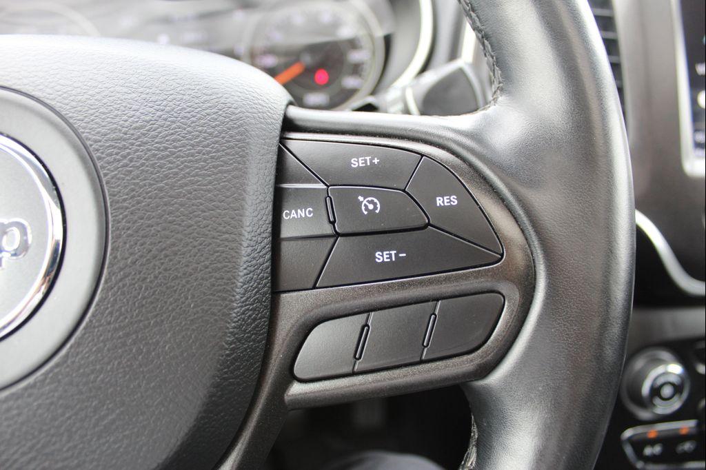 used 2019 Jeep Cherokee car, priced at $20,459