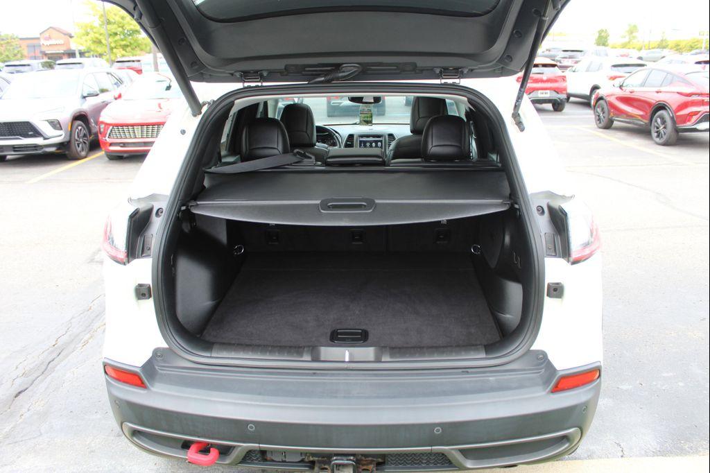 used 2019 Jeep Cherokee car, priced at $20,459