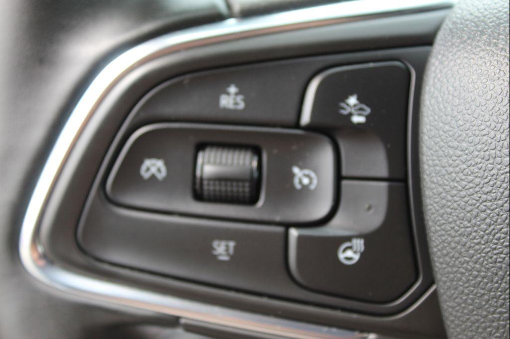 new 2025 Buick Envista car, priced at $26,925
