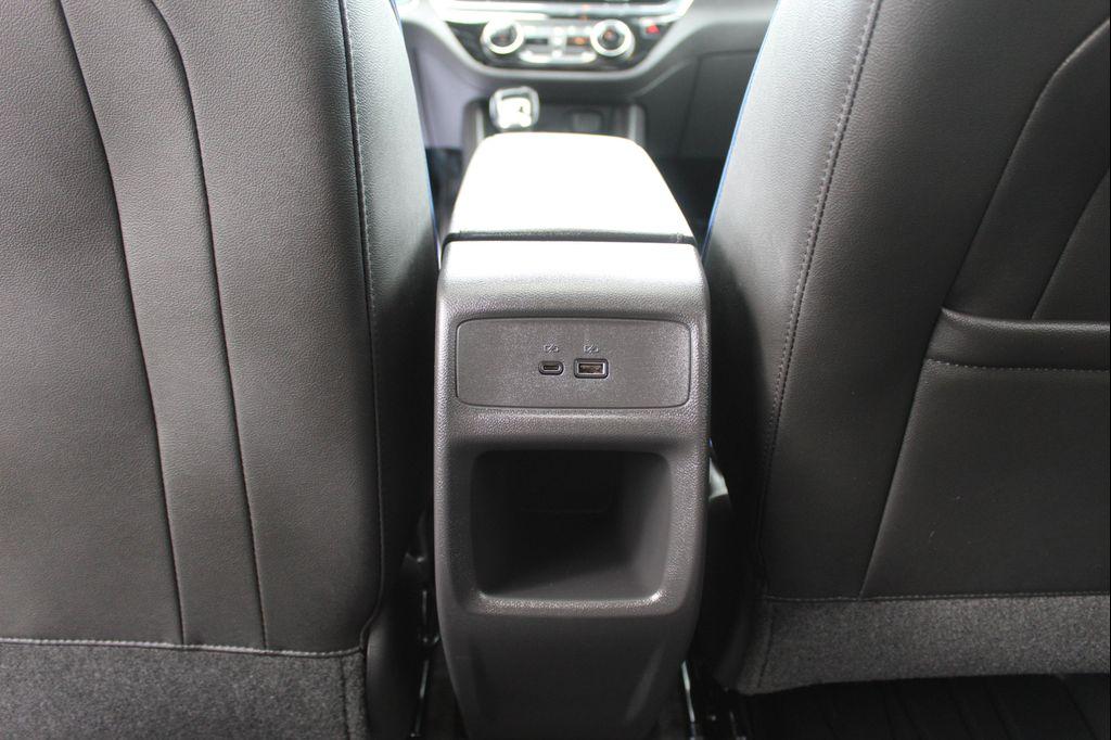 new 2025 Buick Envista car, priced at $26,925